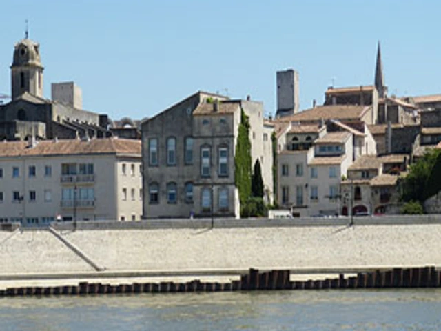 Active Discovery on the Rhône with 2 Nights Paris & Journeys Club Celebration