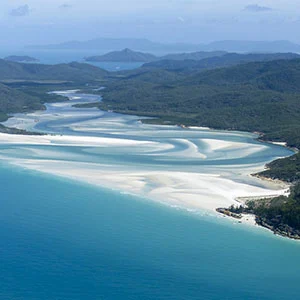 Across Australia by Train with the Great Barrier Reef (Cairns)