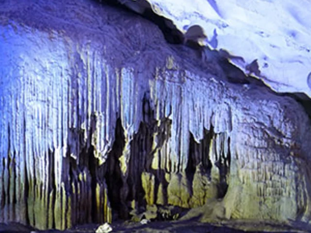 Simply Vietnam with Cambodia & Bangkok