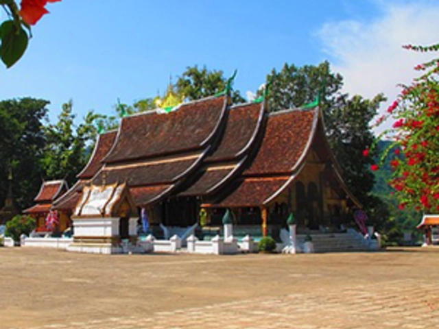 The Heart of Cambodia & Vietnam with Luang Prabang – Southbound