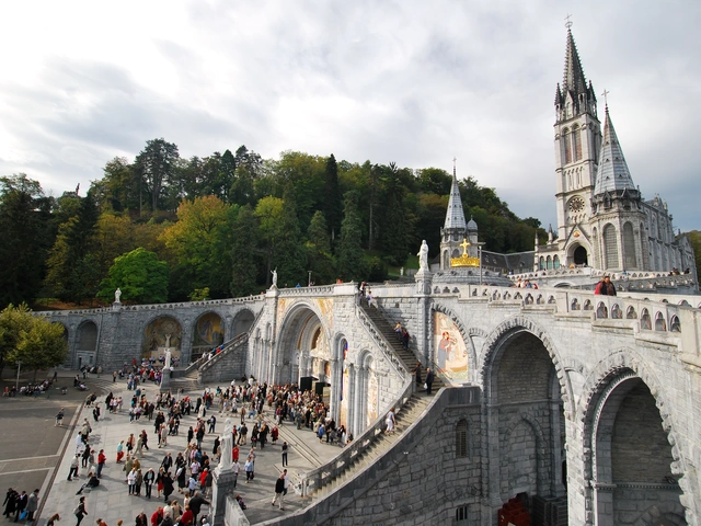 Pilgrimage to Fatima & Lourdes with Barcelona