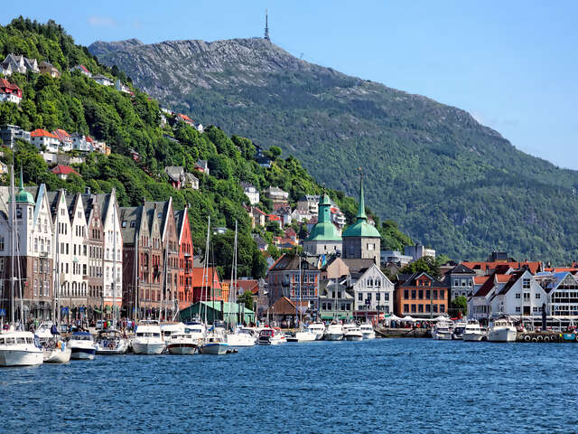 Bluegrass Country & the Smoky Mountains featuring Louisville, Gatlinburg & Asheville