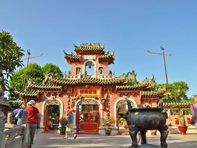 Tuscan & Umbrian Countryside featuring Italy's Charming Hill Towns