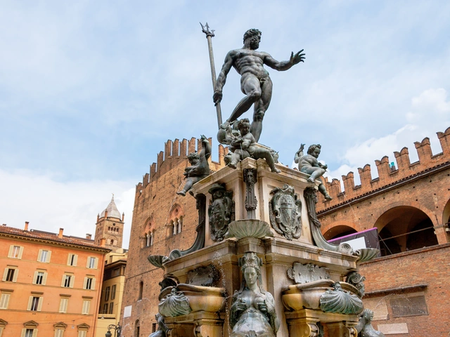 Italy's Bella Vita featuring Florence, Bologna and Lake Como