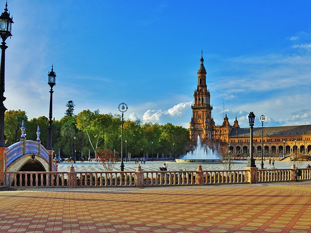 Spain & Portugal: Costa del Sol to the Portuguese Riviera