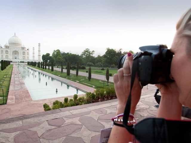 Explore North India & the Ganges