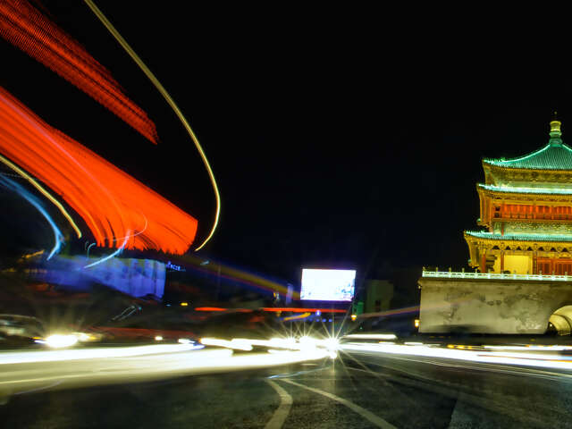 Beijing to Hong Kong: Great Wall & Warriors