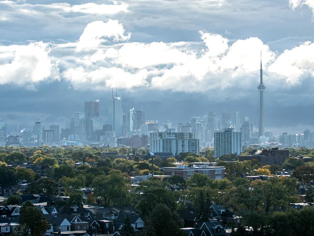 One Day in Toronto: Street Art & Local Eats