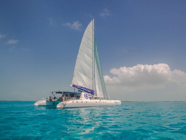 Sailing Cuba