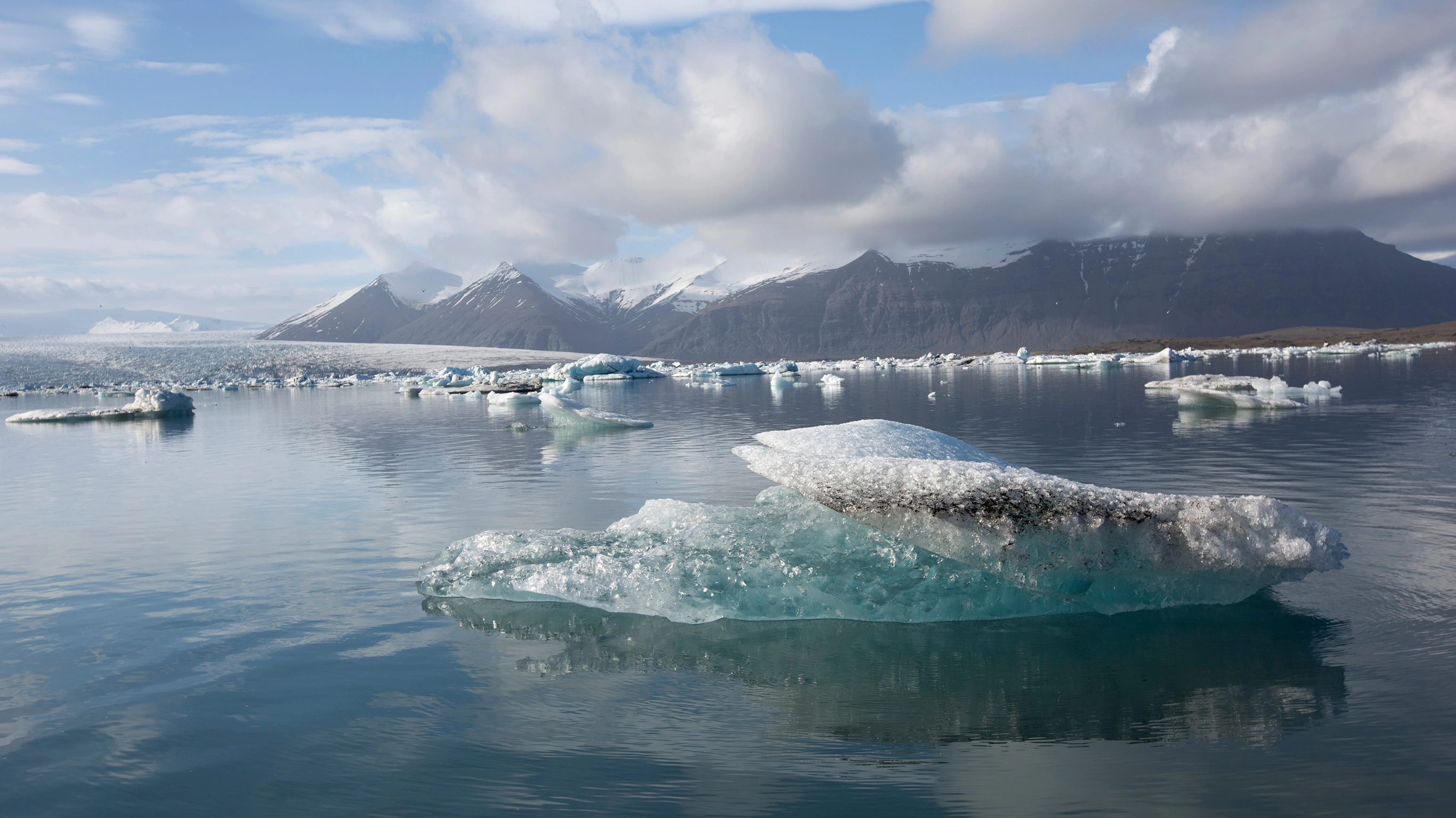 Complete Iceland