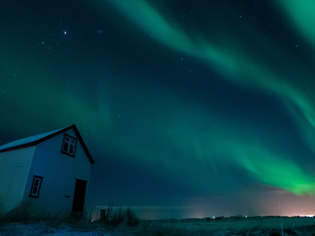 Iceland Northern Lights & Golden Circle