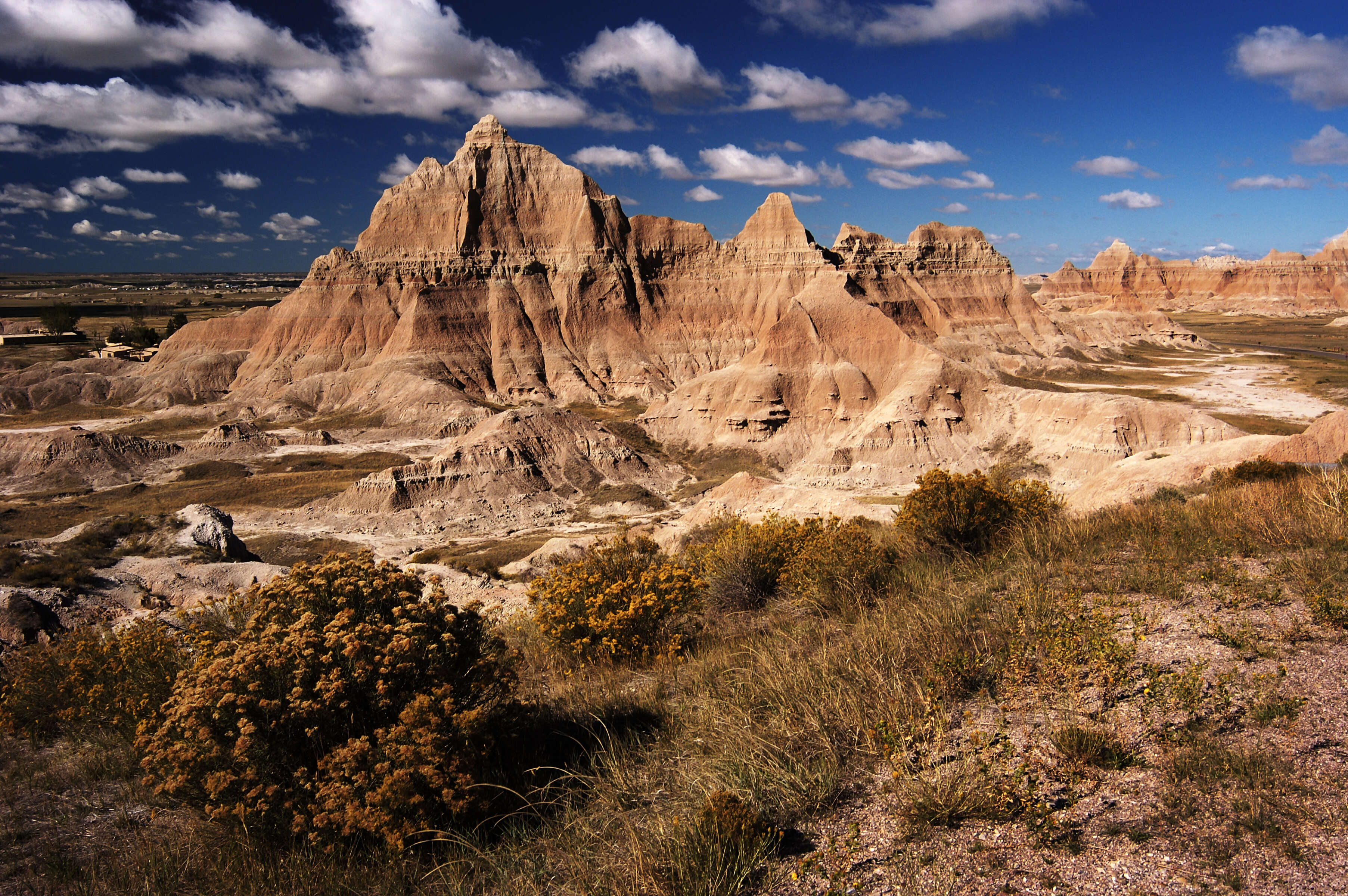 Spotlight on South Dakota featuring Mount Rushmore & The Badlands