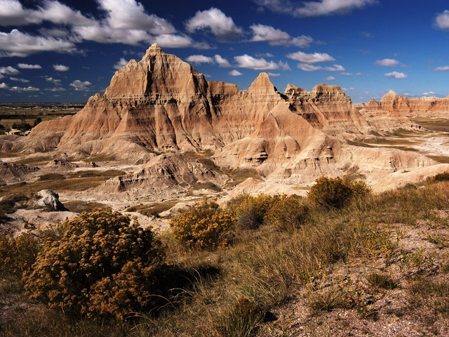 Spotlight on South Dakota featuring Mount Rushmore & The Badlands