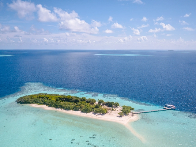 Sri Lanka & Maldives Adventure