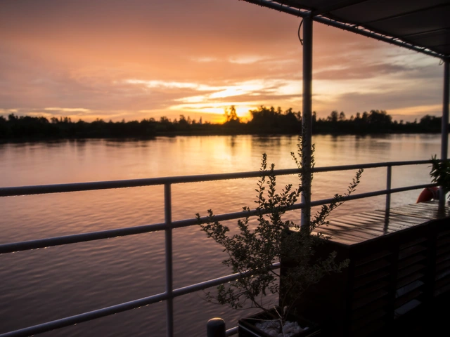 Colours of Asia – Singapore to Bangkok