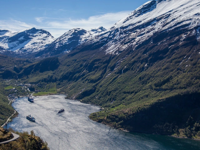 Cruise the Norwegian Fjords in Depth – Tromsø to Bergen