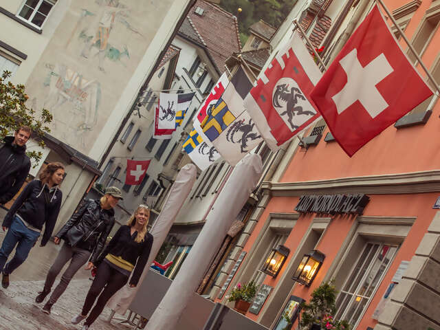 London to Barcelona: Tapas & Train Rides