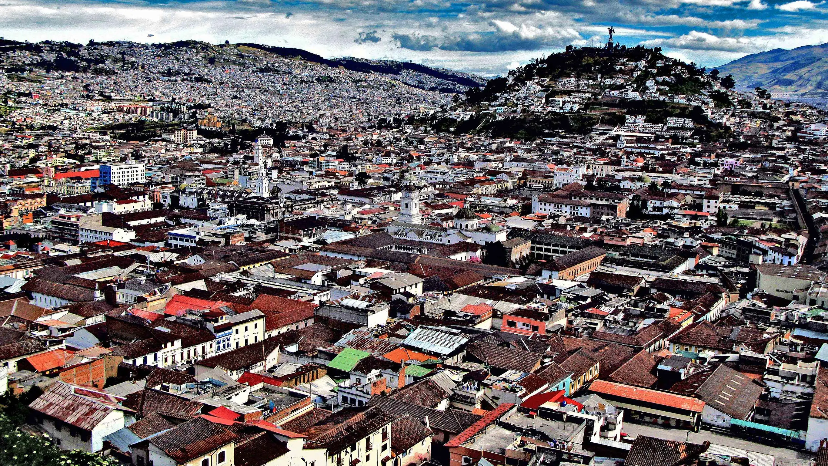 Quito Day Tour: Downtown Foodie and Culture (half day)