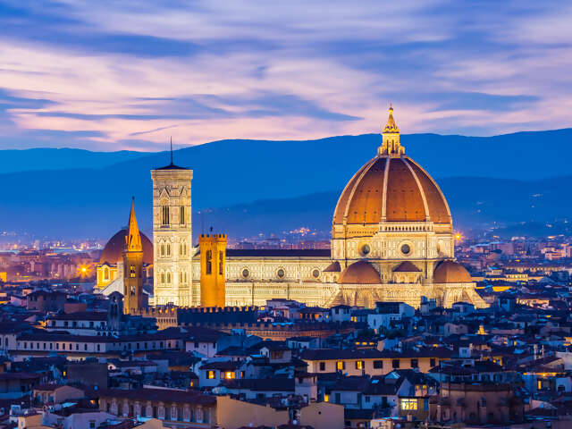 Tuscan & Umbrian Countryside featuring Italy's Charming Hill Towns