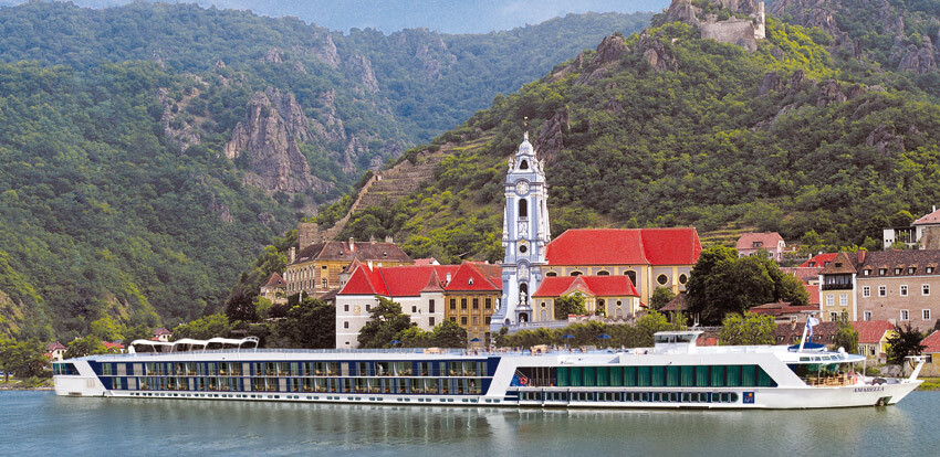 2022 Christmas Markets on the Danube (Vilshofen to Budapest) (cruise and land)