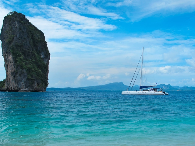 Sailing Thailand - Ko Phi Phi to Phuket — Plus