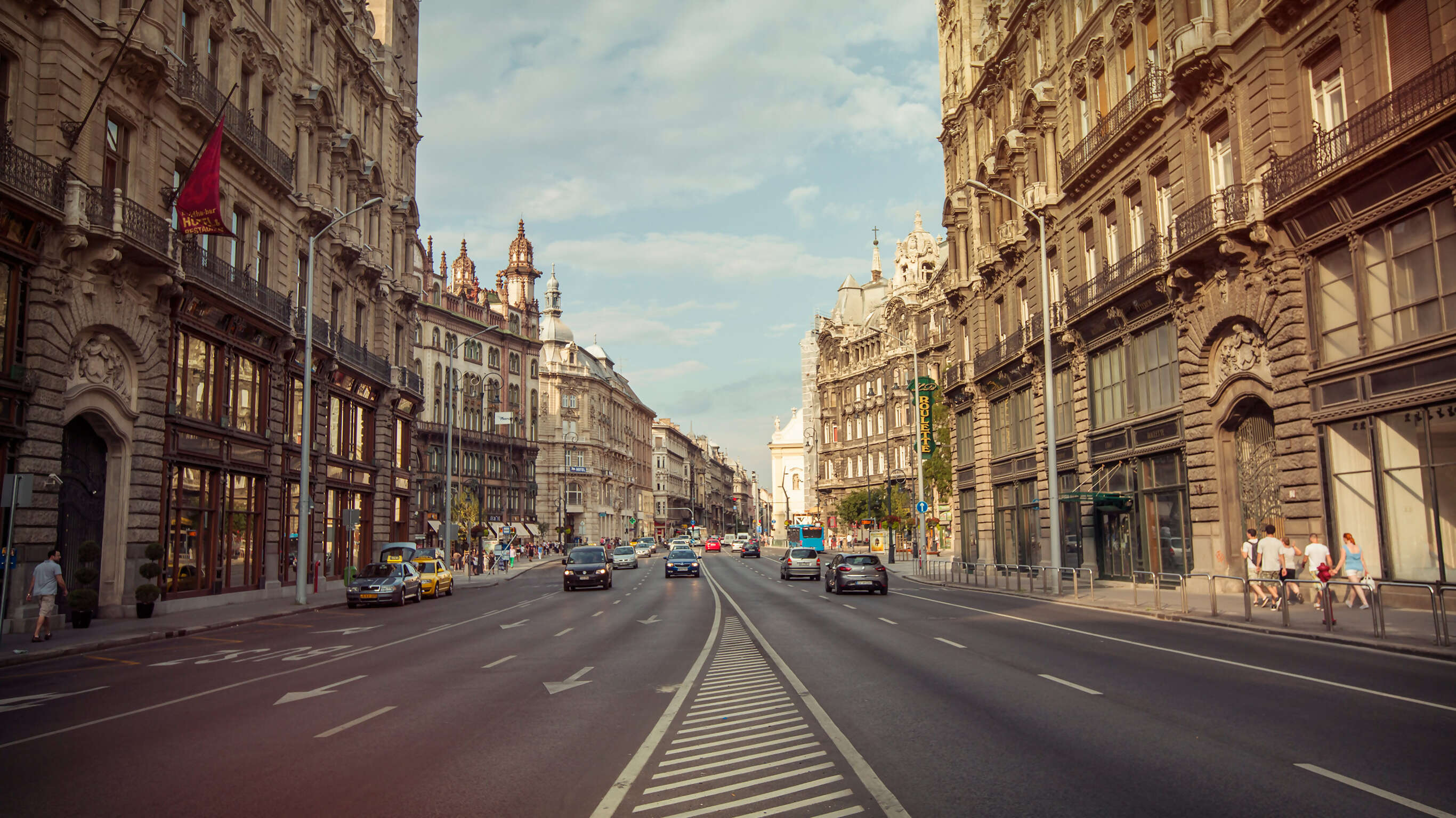 Budapest to Berlin: Graffiti Walls & Market Halls