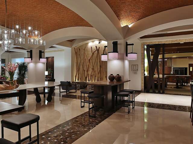 InterContinental Managua at Metrocentro Mall