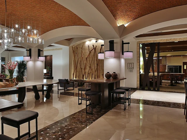 InterContinental Managua at Metrocentro Mall