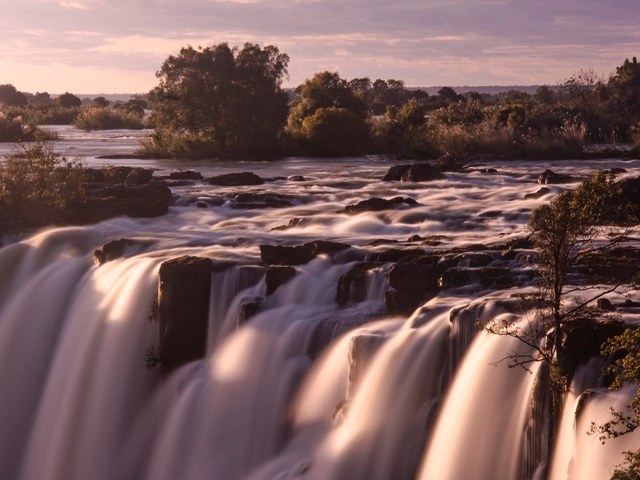 Johannesburg to Nairobi Overland: Waterfalls & Beaches