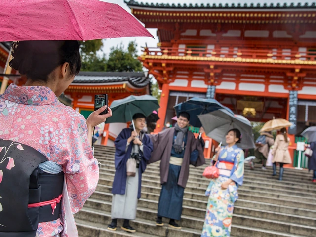 Japan: Tokyo Nights & Kyoto Temples