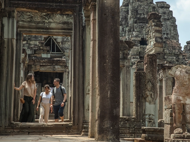 Southeast Asia: Northern Hilltribe Trekking & Beach Vibes