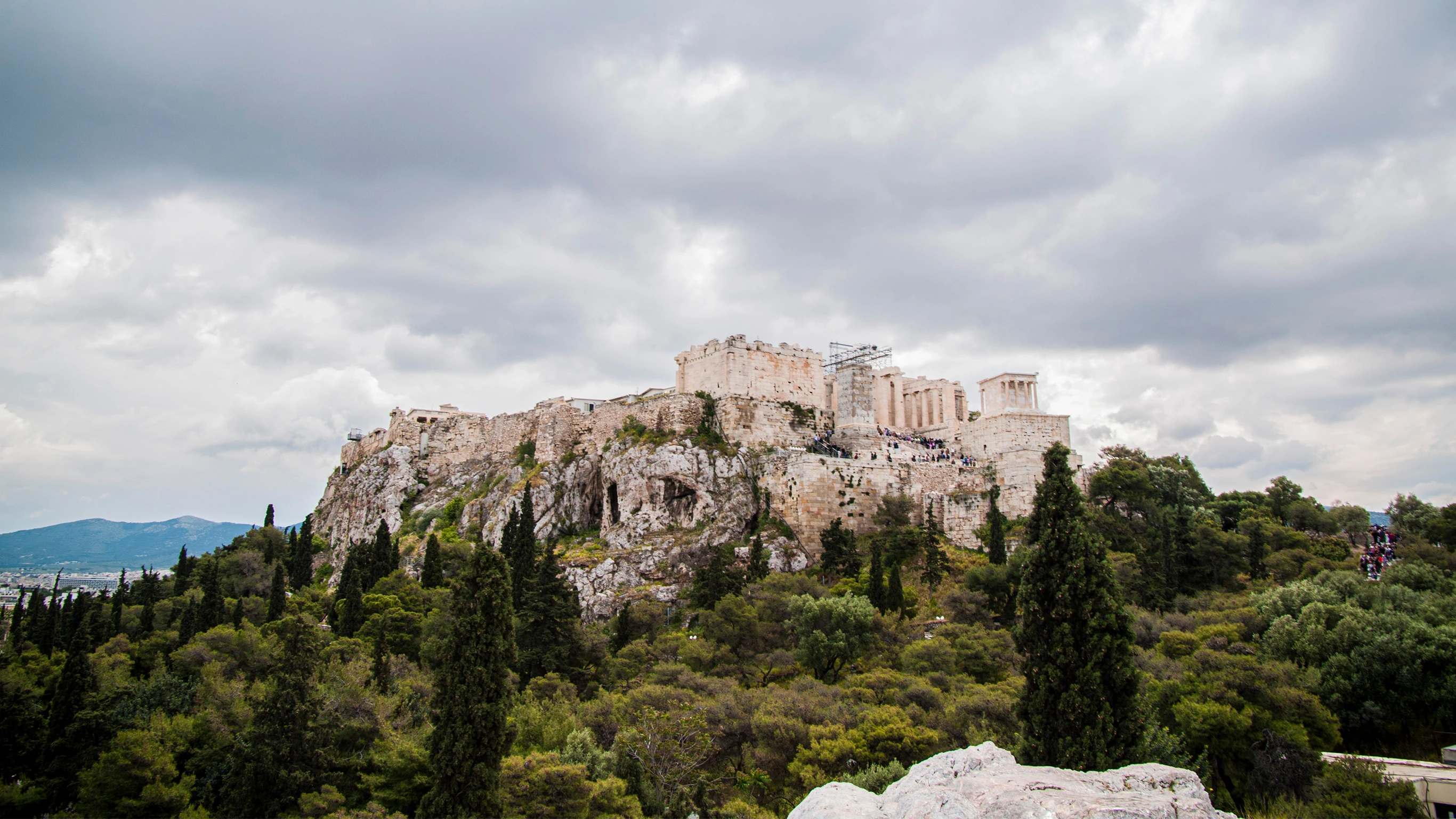 Greece: Ancient Ruins & Iconic Islands