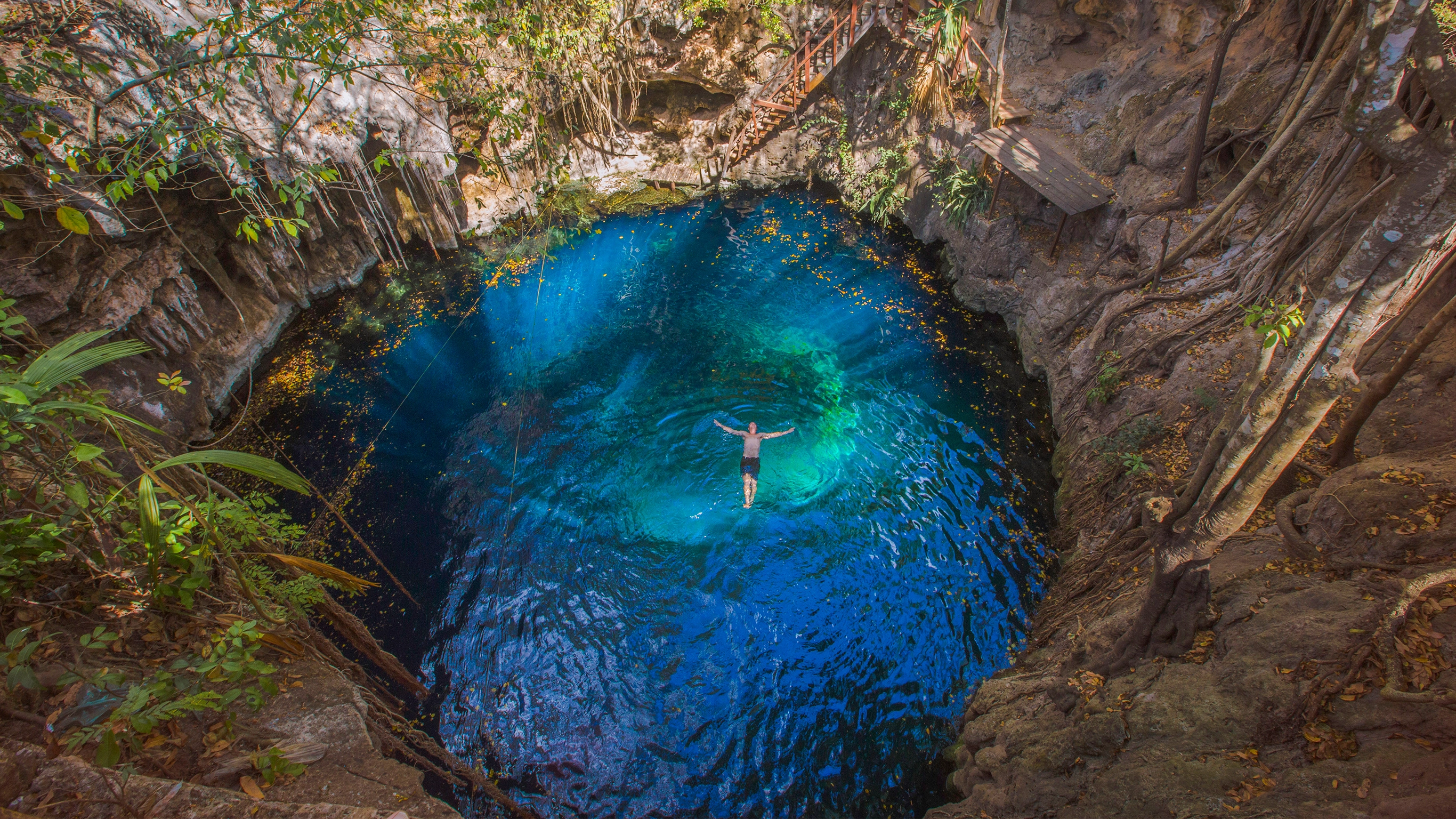 Yucatan & Cancún: Merida, Mayan Ruins, & Beachside Livin'