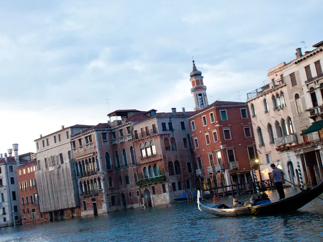 Western and Central Europe: Venice, the Alps & the Flavours of Rome