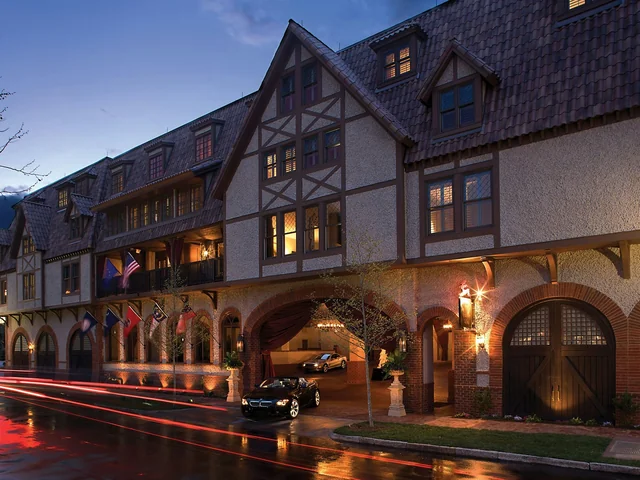 Grand Bohemian Lodge Asheville, Autograph Collection