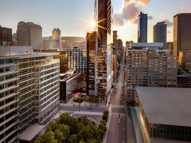 Humaniti Hotel Montreal, Autograph Collection