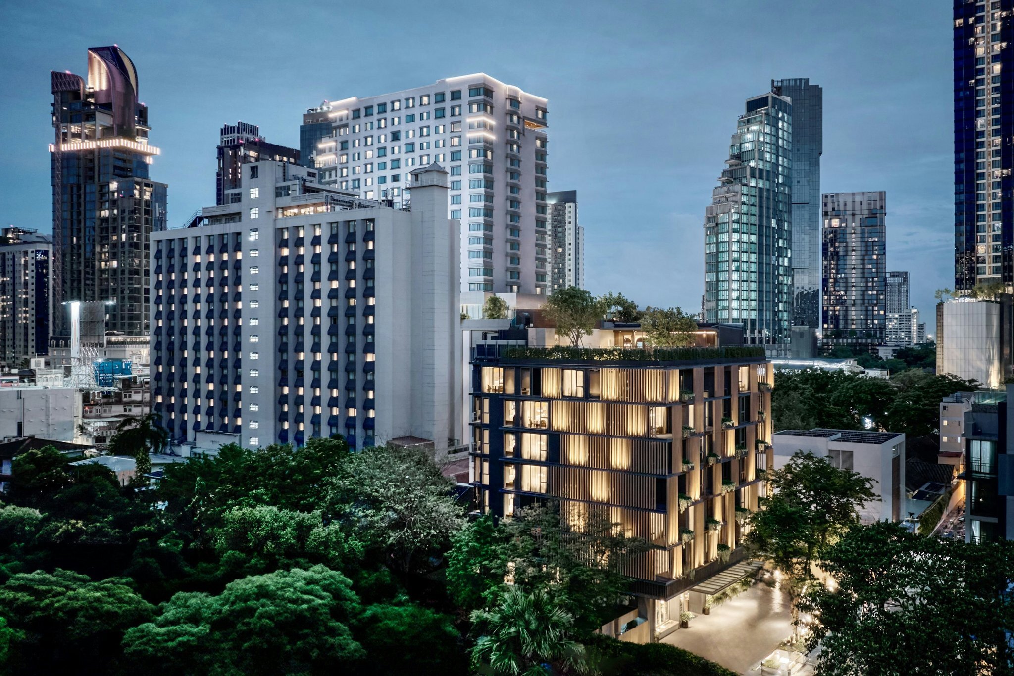 Madi Paidi Bangkok, Autograph Collection