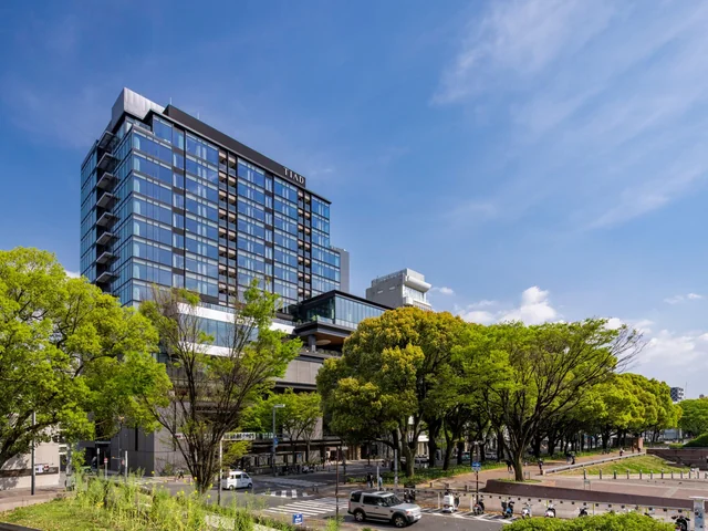 TIAD, Autograph Collection