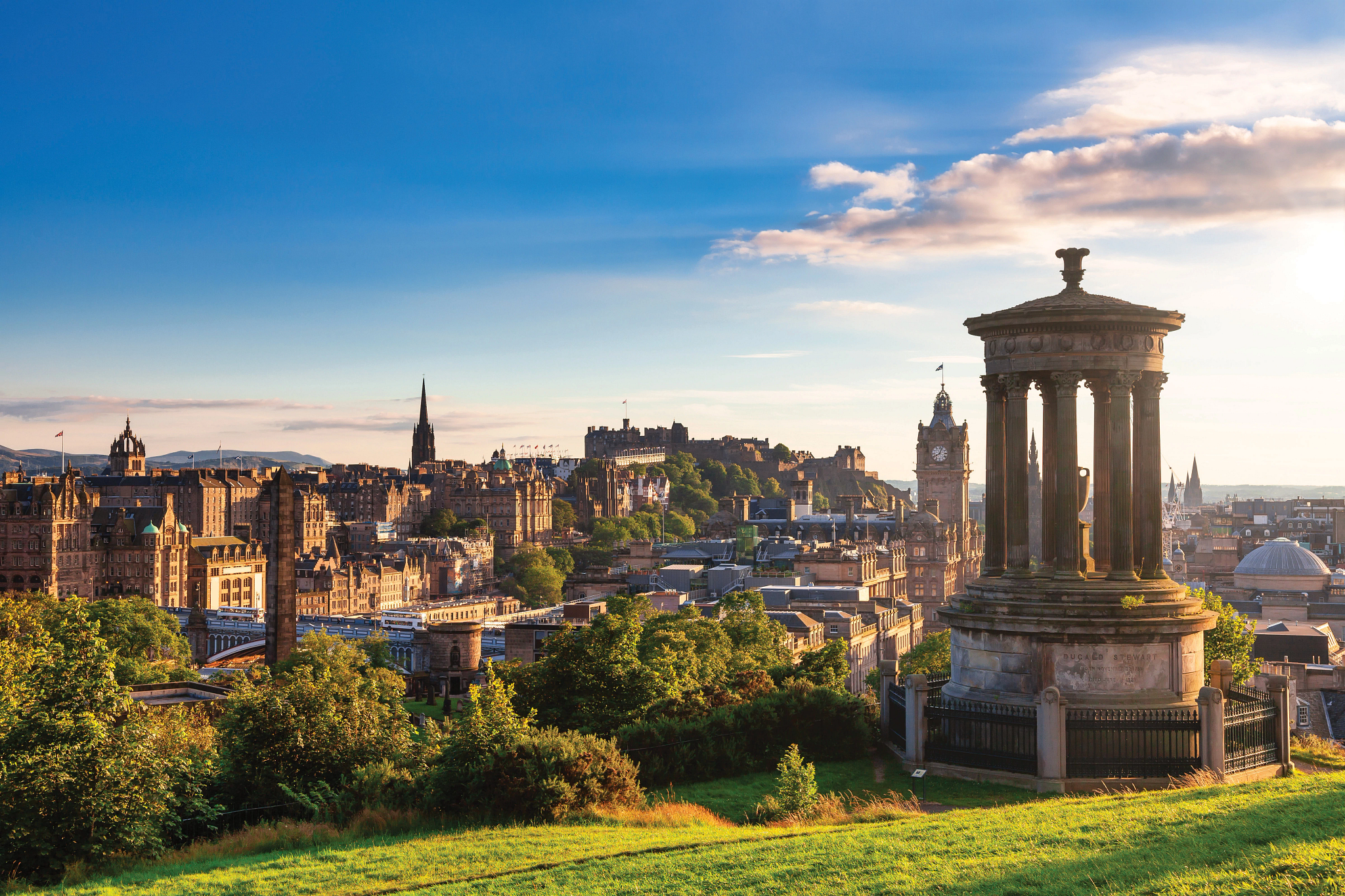 Edinburgh-CaltonHill_IS053122.png