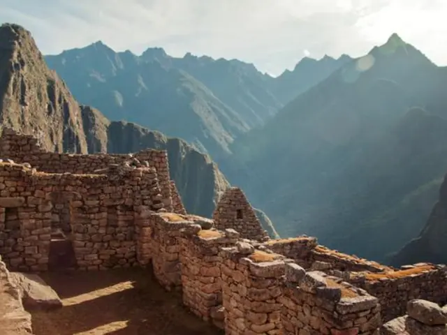 Journeys: Treasures of Peru & Bolivia