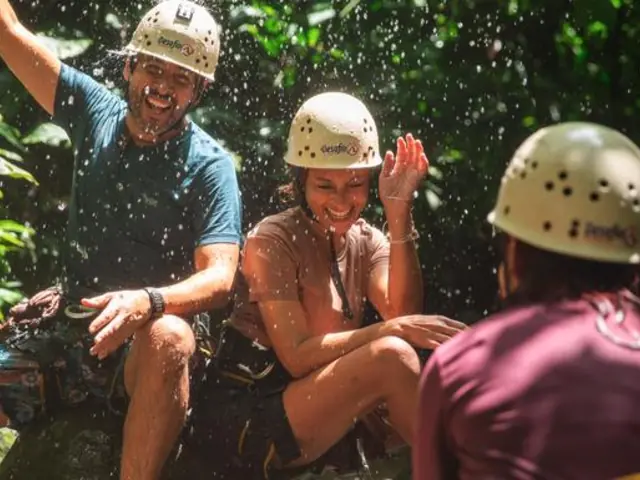 Costa Rica North and South: National Parks, Wildlife & Hot Springs