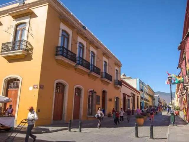 Journeys: Discover Mexico