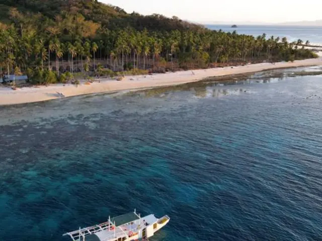 Epic Philippines: Island Hopping Adventure