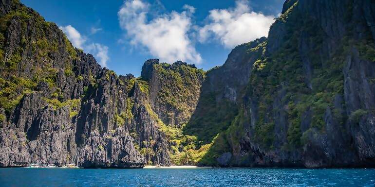 Palawan Island: Caves, Beaches & Eye-Popping Sunsets