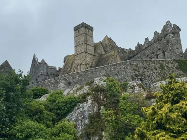 Ireland: Charming Villages, Traditional Tales & Hiking the Dingle Peninsula