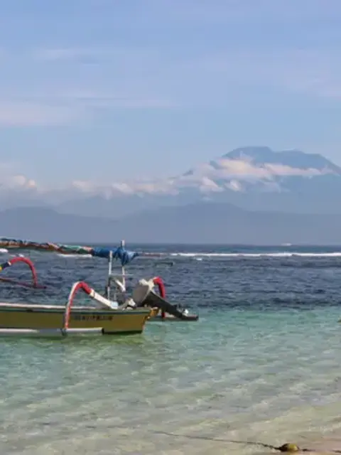 Sumatra to Nusa Lembongan: Wild Islands & Zen Beaches
