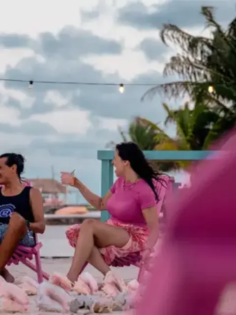 Belize Uncovered: Reefs, Ruins & Reggae