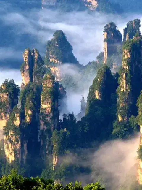 Journeys: Iconic China