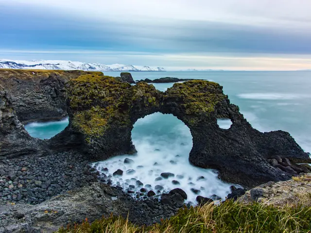 Iceland’s Midnight Sun: Glaciers, Geysers, and the Golden Circle