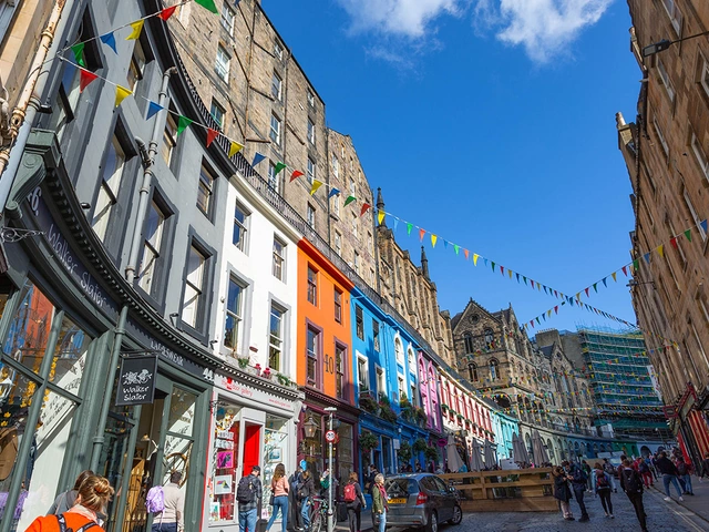 Exploring Britain and Ireland featuring England, Ireland, Scotland and Wales